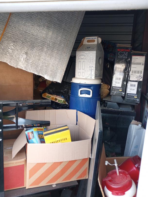 Storage Unit Auction in Elizabethtown, KY at Red Dot Storage 100 ends
